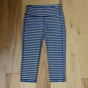 Athleta stripe capri Size Small Navy/White